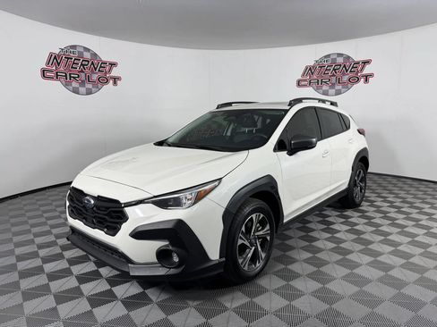 Used 2024 Subaru Crosstrek 2.0i Premium AWD/4WD image 3