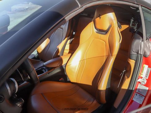 Used 2019 Ferrari Portofino image 29