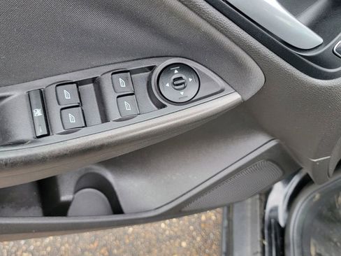 Used 2016 Ford Focus SE w/ Equipment Group 201A image 14