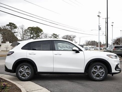 New 2026 Honda HR-V LX image 13