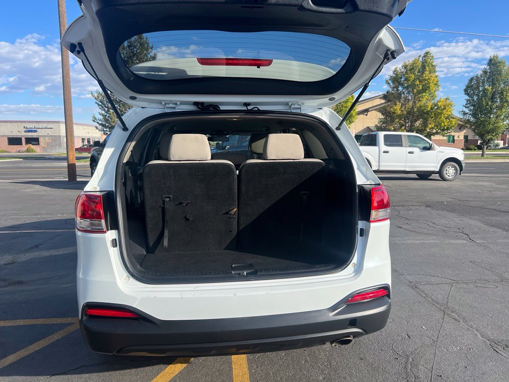 Used 2016 Kia Sorento LX AWD/4WD image 5