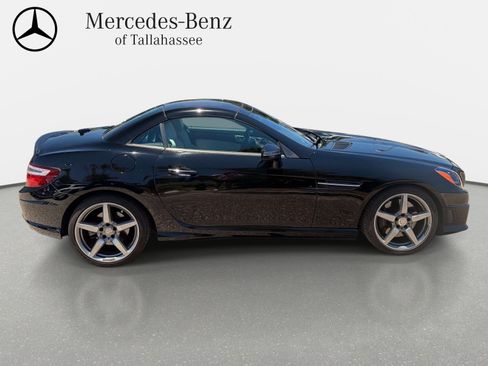 Used 2015 Mercedes-Benz SLK 250 image 4