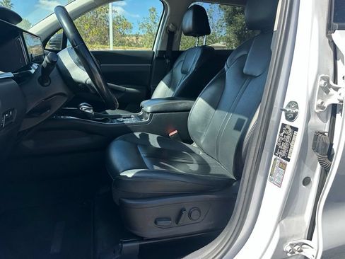 Used 2022 Kia Sorento S w/ Panoramic Sunroof Package FWD image 11