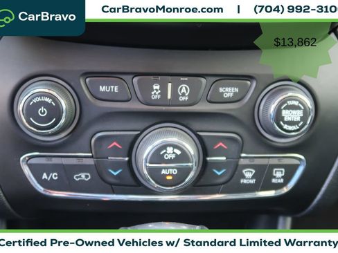Used 2019 Jeep Cherokee Limited AWD/4WD image 27