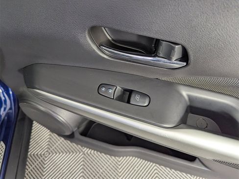 Used 2019 Nissan Kicks SV image 33