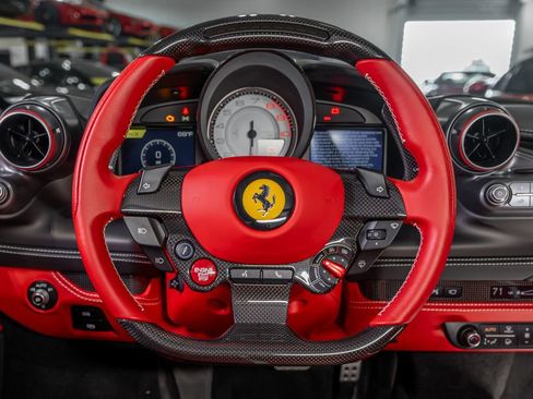 Certified 2022 Ferrari F8 Tributo RWD image 22