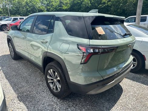 Used 2025 Chevrolet Equinox LT AWD/4WD image 4