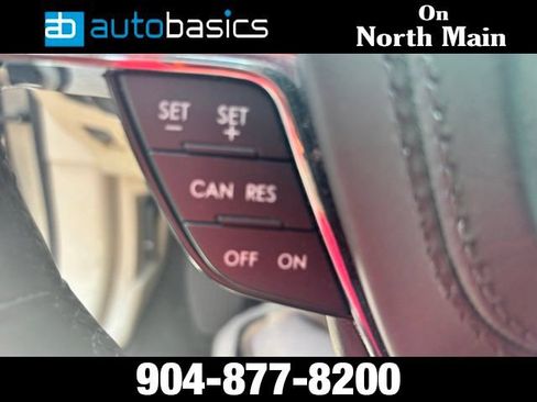 Used 2017 Lincoln Continental Select FWD image 40