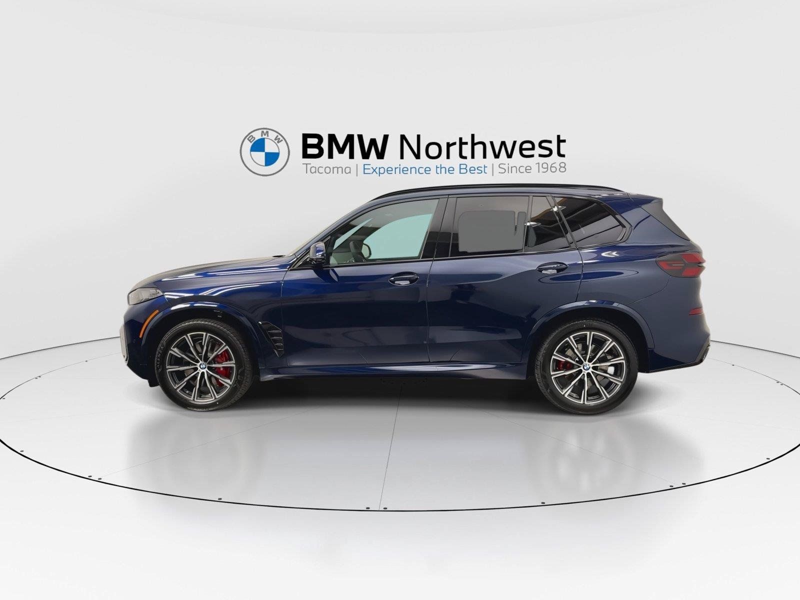 New 2026 BMW X5 xDrive40i w/ M Sport Package AWD/4WD image 11