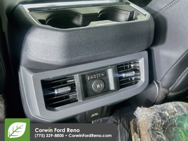 New 2026 Ford F350 Lariat w/ Black Appearance Package AWD/4WD image 28