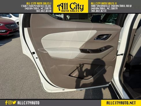 Used 2018 Chevrolet Traverse Premier AWD/4WD image 17