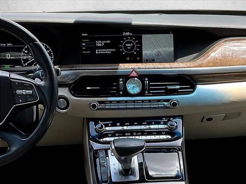 Used 2018 Genesis G90 5.0 Ultimate AWD/4WD image 8