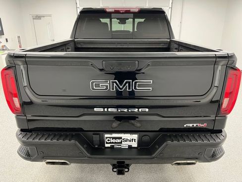 Used 2024 GMC Sierra 1500 AT4 w/ Technology Package image 10