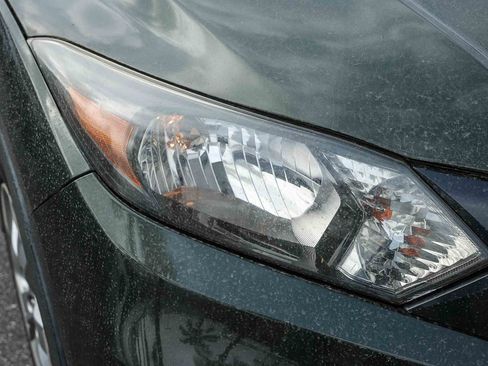 Used 2017 Honda HR-V LX image 13