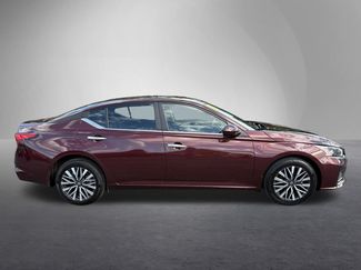 Used 2023 Nissan Altima 2.5 SV AWD/4WD video 2