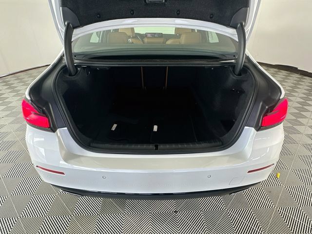 Used 2021 BMW 530i xDrive w/ Convenience Package AWD/4WD image 26