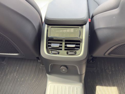 Certified 2023 Volvo XC90 T8 Plus w/ Protection Package Premier image 26