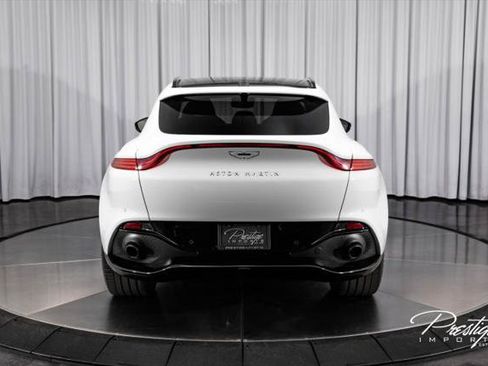 Used 2021 Aston Martin DBX AWD/4WD image 17