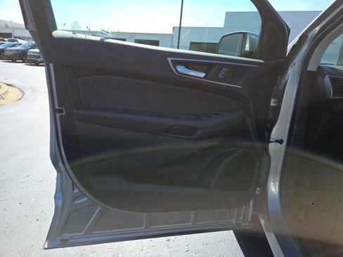 Used 2022 Ford Edge SEL image 10