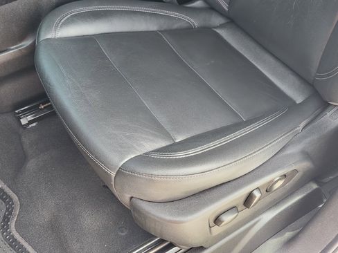 Used 2021 Chevrolet Tahoe LT RWD image 25