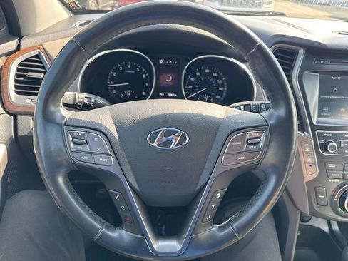 Used 2018 Hyundai Santa Fe SE w/ SE Premium Package 02 FWD image 8