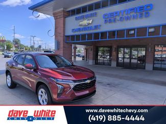 Used 2024 Chevrolet Trax LS w/ LS Convenience Package FWD 360° Tour
