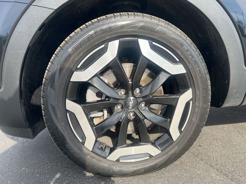 Used 2023 Kia Telluride S image 11