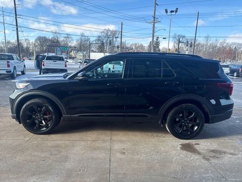 Used 2023 Ford Explorer ST w/ Equipment Group 401A image 7