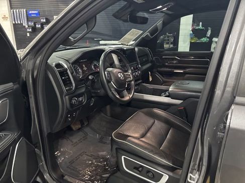 Used 2022 RAM 1500 Laramie AWD/4WD image 11