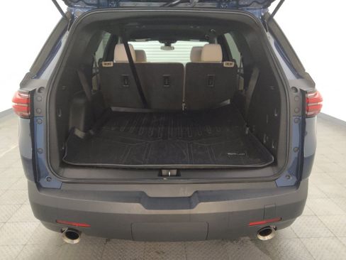 Used 2022 Chevrolet Traverse LS FWD image 29
