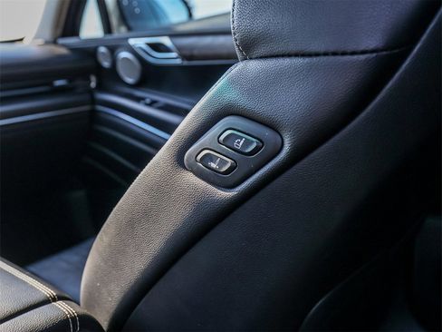 Used 2023 Genesis GV80 2.5T w/ Advanced Package image 25