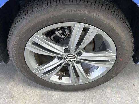 Used 2024 Volkswagen Jetta SE FWD image 10