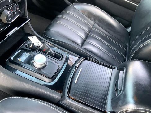 Used 2020 Chrysler 300 S image 16