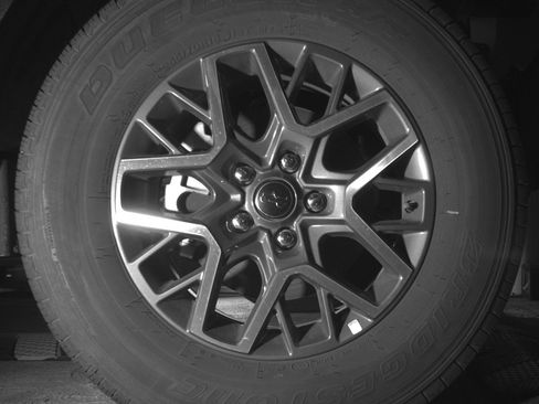 Used 2025 Jeep Wrangler Sahara image 13