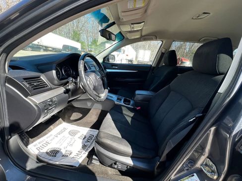 Used 2014 Subaru Outback 2.5i Premium AWD/4WD image 9