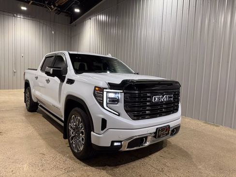 Used 2026 GMC Sierra 1500 Denali Ultimate AWD/4WD image 4