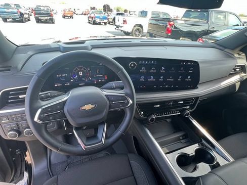 Used 2025 Chevrolet Tahoe LS AWD/4WD image 10