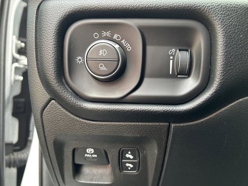 Used 2022 RAM 1500 Big Horn image 15