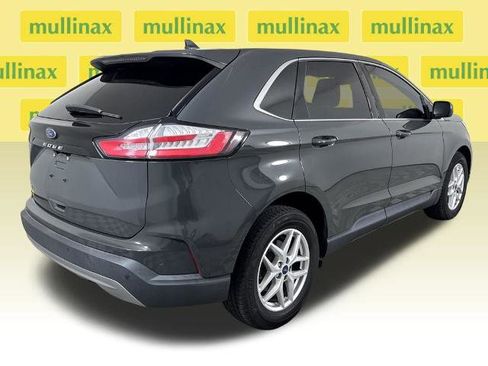 Certified 2021 Ford Edge SEL w/ Convenience Package image 4