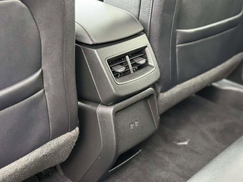 Used 2024 Chevrolet Equinox EV LT image 9