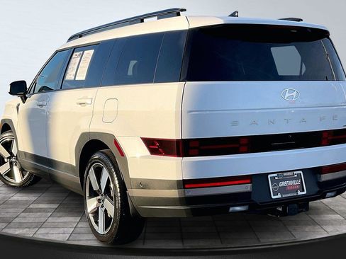 Used 2025 Hyundai Santa Fe Limited image 2