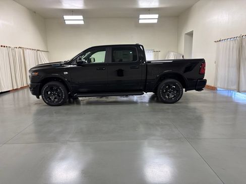 New 2026 RAM 1500 4x4 Crew Cab image 5