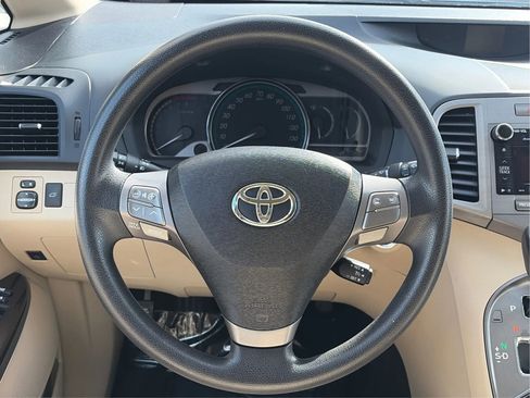 Used 2011 Toyota Venza AWD image 20