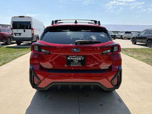 Used 2024 Subaru Crosstrek 2.5i Limited w/ Crosstrek Mirror Package AWD/4WD image 5
