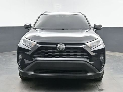 Used 2020 Toyota RAV4 XLE FWD image 3
