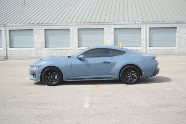 Used 2024 Ford Mustang GT RWD image 19