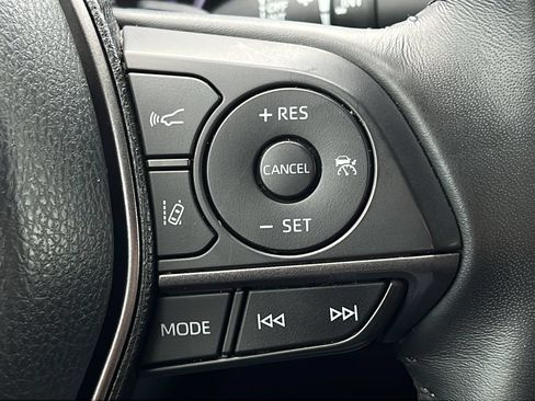 Used 2022 Toyota Camry SE w/ Audio Upgrade Package FWD image 20