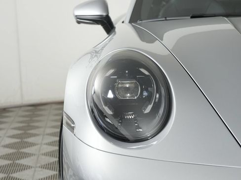 Certified 2025 Porsche 911 Carrera RWD image 11