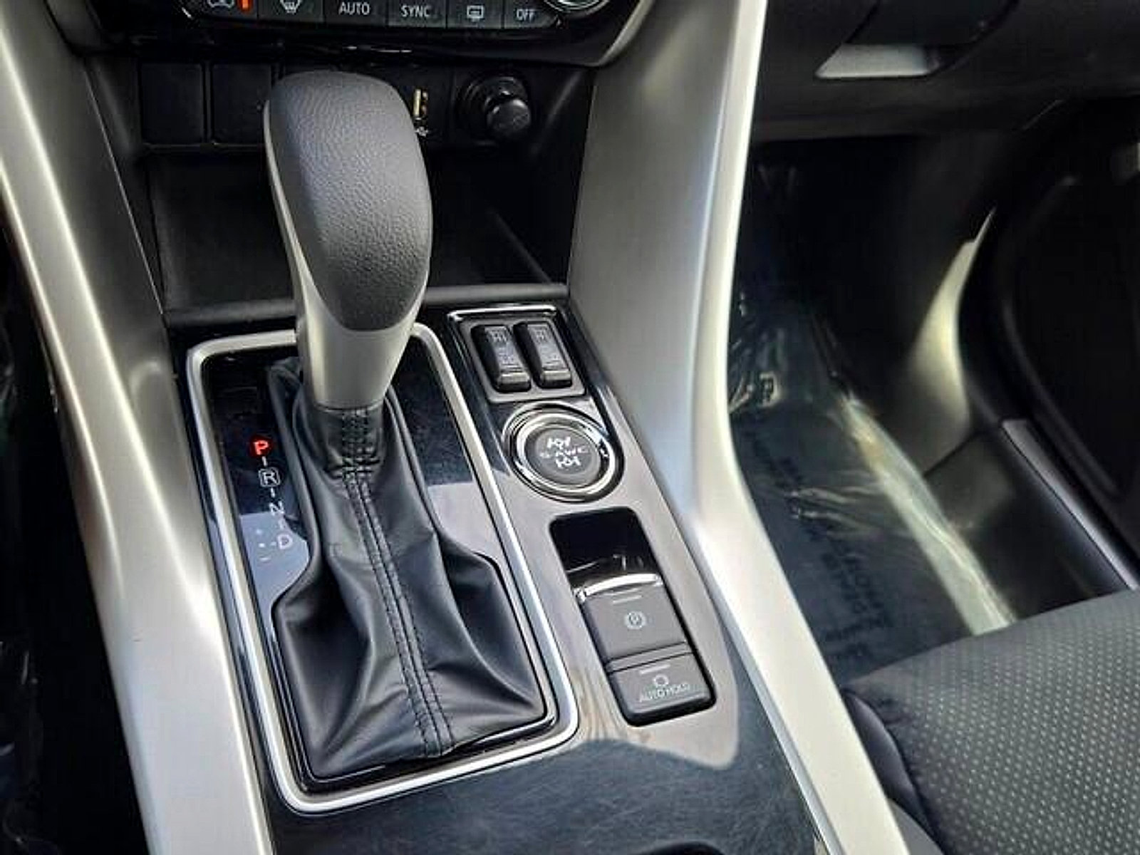 Used 2024 Mitsubishi Eclipse Cross AWD image 20