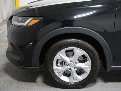 Used 2025 Honda HR-V LX image 5